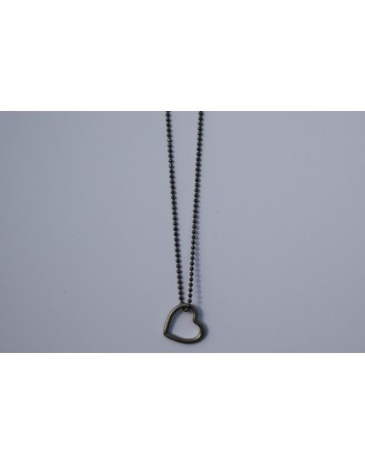 Long necklace with blackplated heart